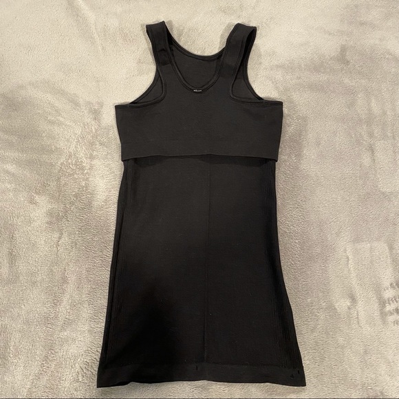 Lululemon Black Seamlessly Covered Tank - Picture 4 of 10